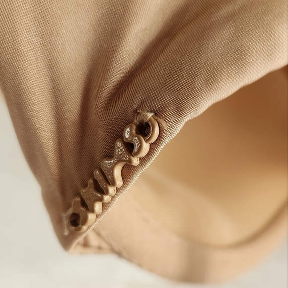 Skims Weightless Scoop 3D Woven Knit “Foam” Underwire Bra in Clay Tan Size 34H - Picture 8 of 16
